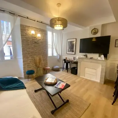Appartement rénové Cannes Suquet