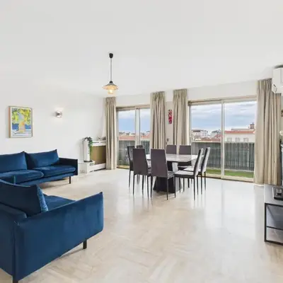 Central -300m Palais- Seaview-A/C-WIFI-spacieux