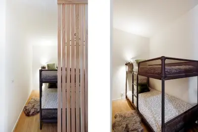 a room with two bunk beds in a room at Cannes proche Croisette et palais magnifique appartement 4 couchages in Cannes