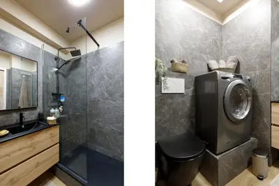 a bathroom with a shower and a toilet and a sink at Cannes proche Croisette et palais magnifique appartement 4 couchages in Cannes