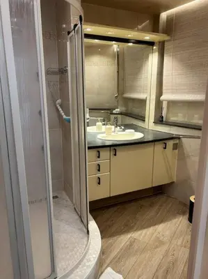 a bathroom with a shower and a sink at Cannes : Appartement rénové proche plage in Cannes