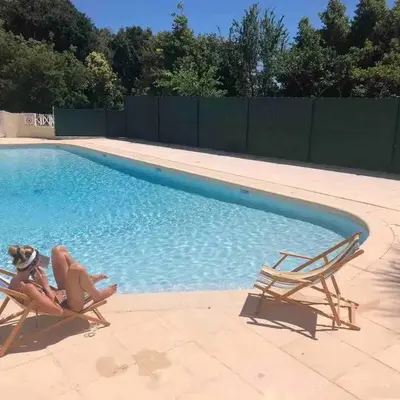 Quiet sea view with pool