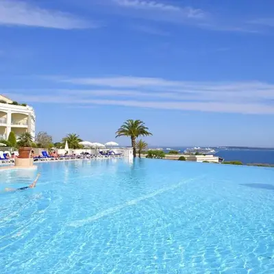 EXCEPTIONNEL sur CANNES vue mer piscine
