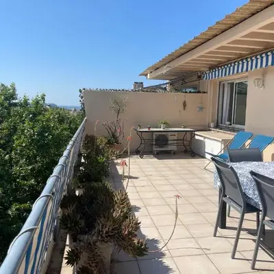 Toit terrasse proche plages Croisette et Palais des Festivals