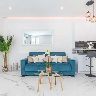 LB Vacation Rentals I Renovated Apt Minutes from Beach - Palais - 30m2 Terrace