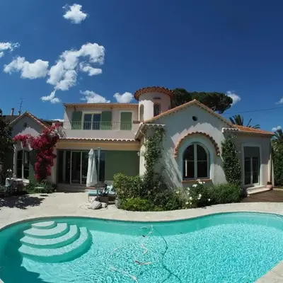 Blue Dream Cannes Guest House