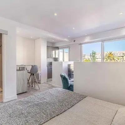 Magnificent studio with terrace - center of Cannes