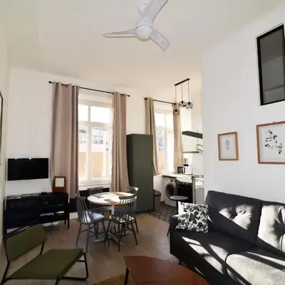 Charming studio very central and calm