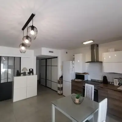 Magnifique studio au pied des plages
