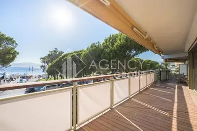a balcony with a view of the beach at Superbe Appartement, Croisette in Cannes