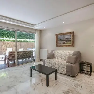 Wdf one bedroom heart of Cannes