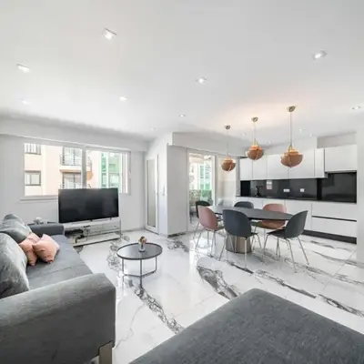 Beautiful 3 bedroom close to the Martinez