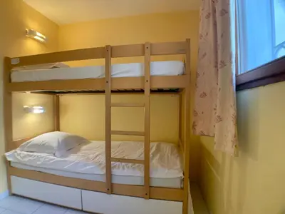 a couple of bunk beds in a room at Villa FRANCIA bat Van Gogh in Cannes