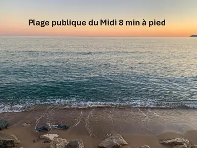 a picture of the ocean with the words place philipphrine dun mi mi at Charmant 2 chambres, MEYNADIER- FORVILE A2B243 in Cannes