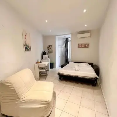 A043-Functional Studio Downtown Cannes