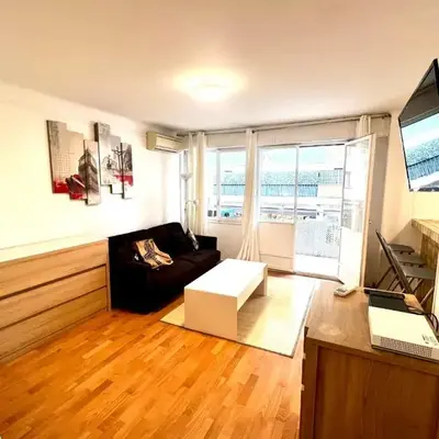 Studio Vidal in the city center of Cannes with AC
