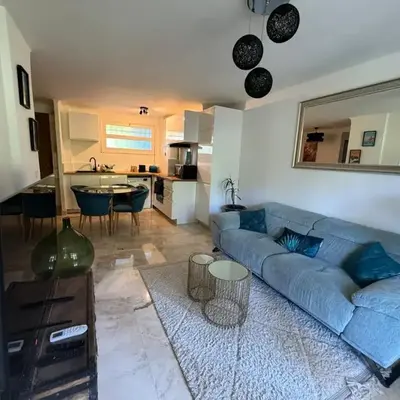 B023 Tres bel appartement proche de la mer a Cannes