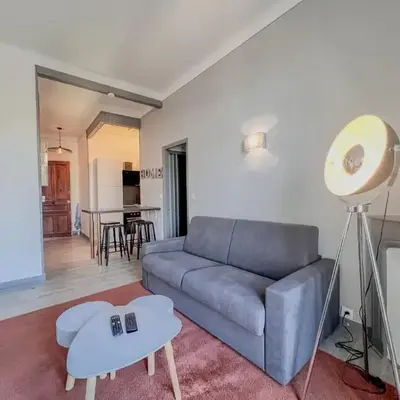 Cannes - Charming central apartment with balcony