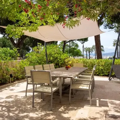 Superbe Villa-Appartement sur la Croisette avec grande terrasse