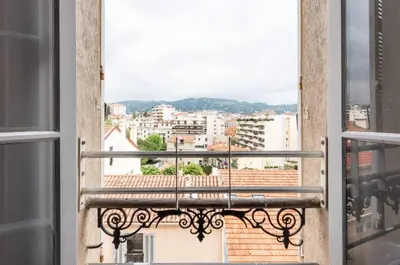 a small bathroom with a toilet and a sink at B081 - Bel appartement Cannes - Tassigny in Cannes