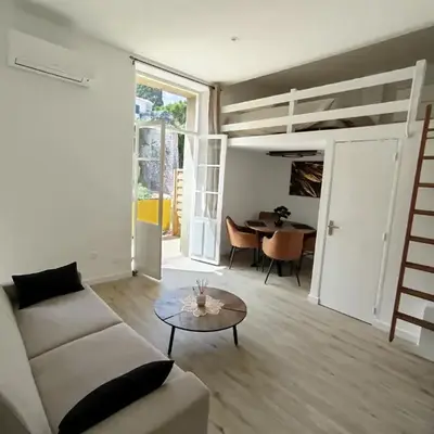Studio mezzanine