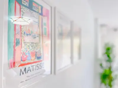 a picture of a matisse poster on a wall at Le Cannes Mélodie - Terrasse in Cannes