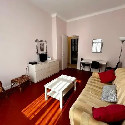 A004 - Bright apt Rue d'Antibes at 300m from beach Croisette