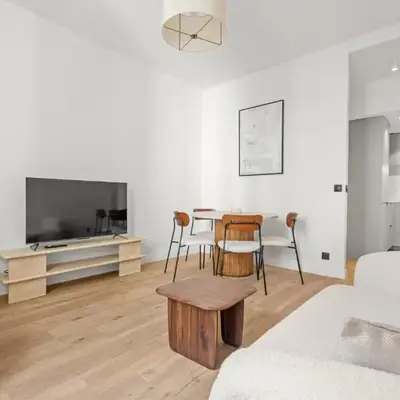 LB Vacation Rentals I Renovated Apartment Min from Beach and Palais