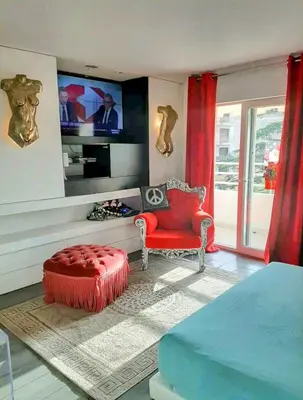 Gallery image of Two rooms terrace in Cannes