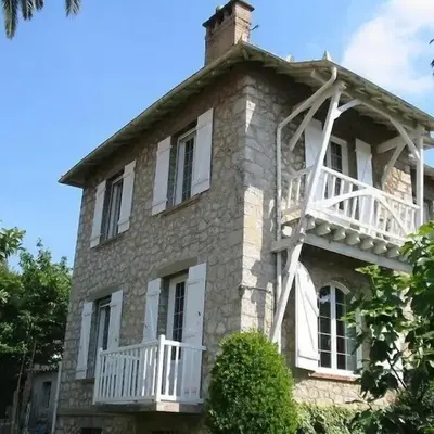 Villa 12MN Walk from le palais