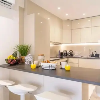 Luxurious 3Bedroom 2 BATH 110 m Apartment Adjoining Hotel Martinez Beachfront