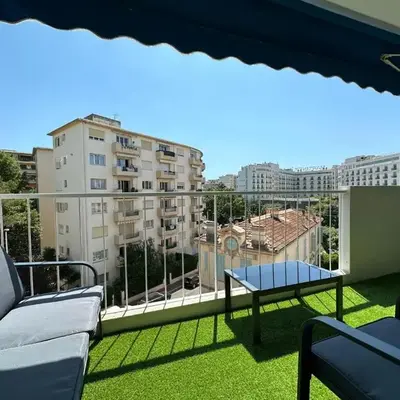 Appartement cosy à 2 pas de la Croisette
