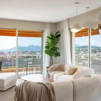 REF 1965 - Le Cannet - Sea view apartment for rent