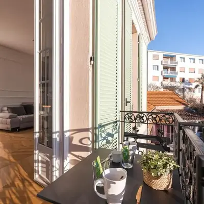 Syssi - 3 Chambres avec salles de bains