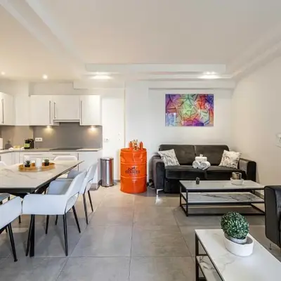 Modern 1 bedrm apt with balcony - Cannes-Croisette