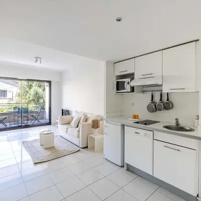 Charming apt with balcony pool - 1BD 2P - Cannes
