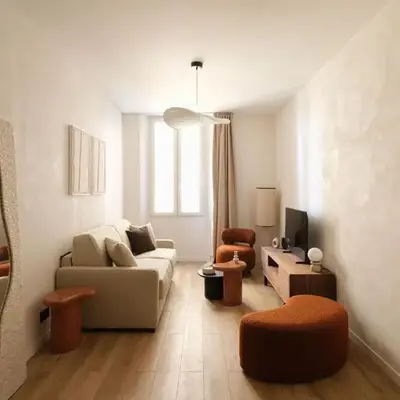 Exceptional facing Palais Cannes1