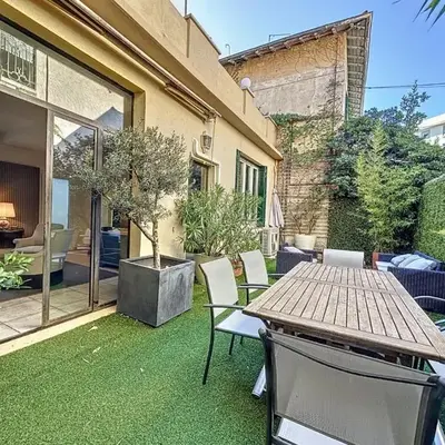 3-Bedroom house with terrace 5 minutes walking from La Croisette