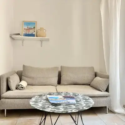 Cannes 2 Bedroom Apartment - 19JDR2