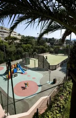 a view of a playground with a play court at Cannes Passion in Cannes
