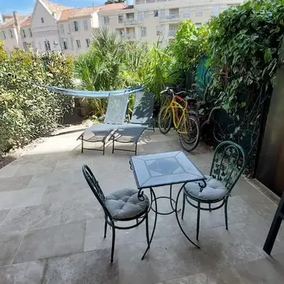 Studio F1 avec jardin