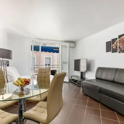 Luxury Studio YourHostHelper