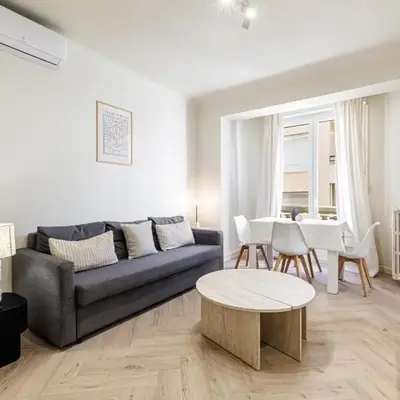 Cannes banana apartment
