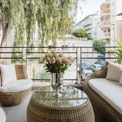 Luxueux appartement proche de la Croisette avec grande terrasse aménagée