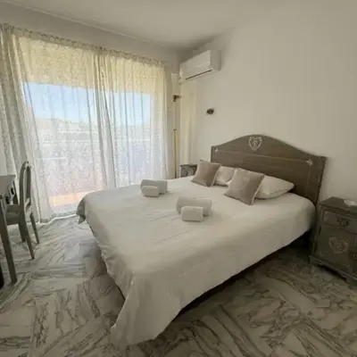 Cozy one bedroom apartment with balcony and parking
