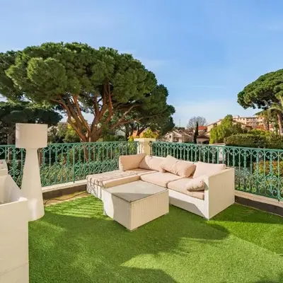 Prestige Cannes Alexandre III Terrace 2bdr by B'Your Home