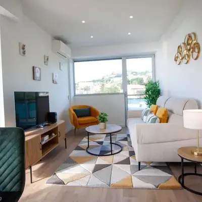 Luxury 1 Bed Apt Seafront Escape in Cannes