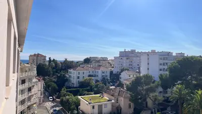 a view of a city with buildings and trees at Studio 3étoiles à 10 min du Centre - Calme in Cannes