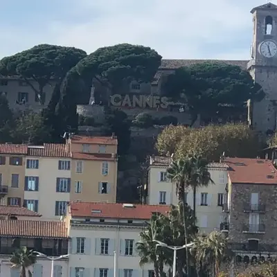 Large Studio in Cannes near la Croisette and beach