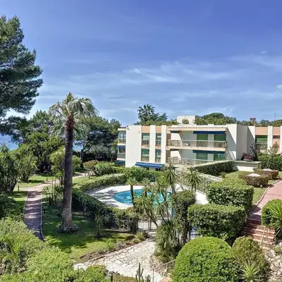 Superbe appartement plage du Midi 2 piscines 325L